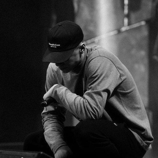 blackwhite16